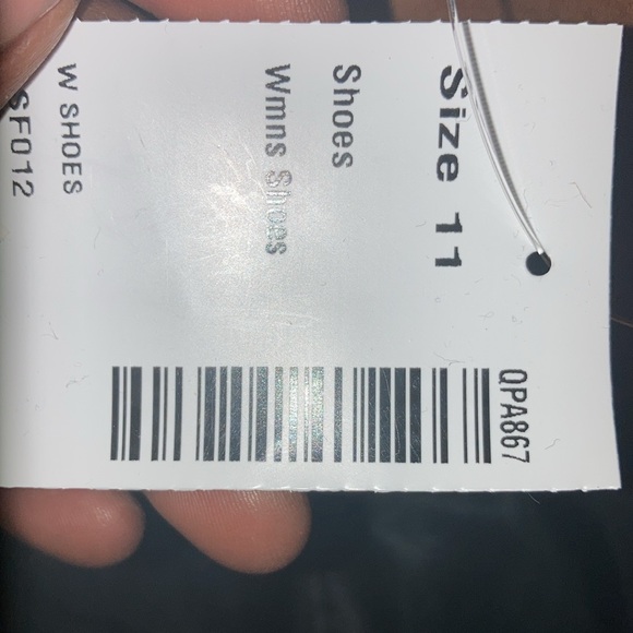 3 inch Platform pumps knitting on platform and heels. - Picture 4 of 4